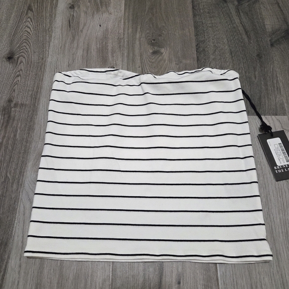 NWT Brunette The Label Black White Striped Ribbed Tube Top Stretchy Minimalist - Picture 4 of 7